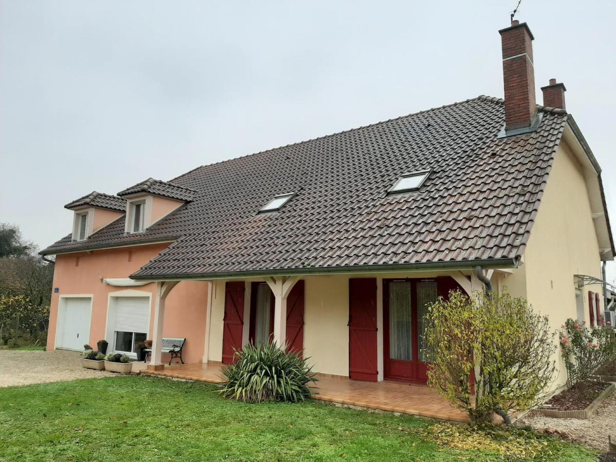 Au Fil Des Lacs Précy-Saint-Martin Exterior foto